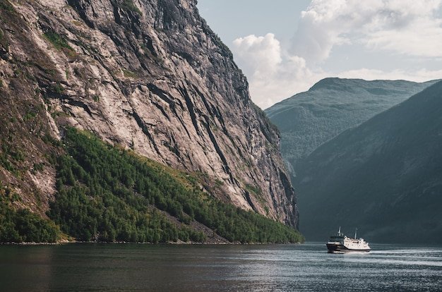 เรือล่องฟยอร์ด Nærøyfjord นอร์เวย์